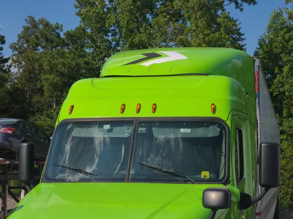 2016 Freightliner Cascadia 125 - $25,000 (Conyers)63620450237057124