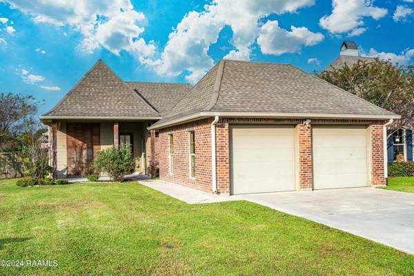 $225,000 / 3br - 1413ft2 - ¡Encanto de Carencro con Infinitas Posibilidades! (Carencro)63857516483971120