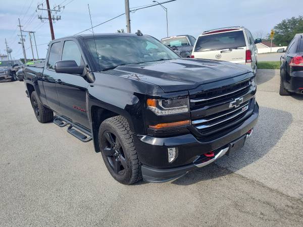 2017 Chevrolet Silverado 1500 4WD Double Cab 143.5 LT w/2LT - $21,000 (Merrillville, IN)63469630063747121