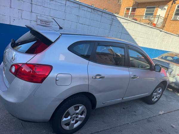 Nissan Rogue 2011 $3200 de particular - $3.200 (East Harlem)63470615969795122