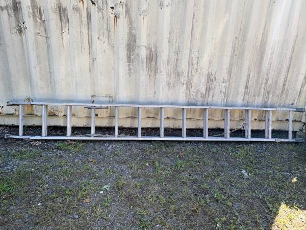 Werner Craftmaster 24  ft extension ladder 1