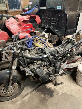 1998 Suzuki bandit 1200s parts 1