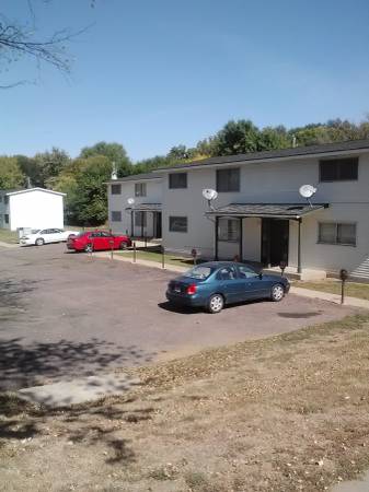 $930 / 2br - 750ft2 - M'side 1st FL 2BR  Hollows Apts  2520 S Rustin  Apt # A (Sioux City)63617082129153124