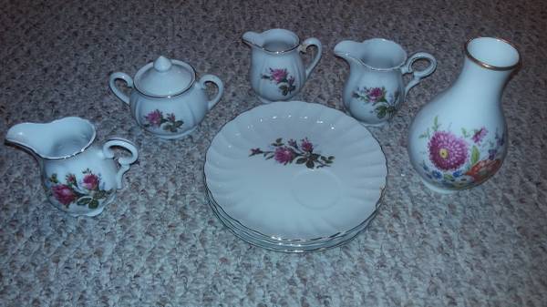 Small China Set 1