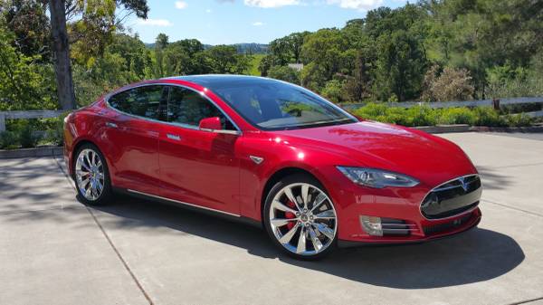 2015 Tesla Model S P85D – Free Supercharging – Low Miles 1