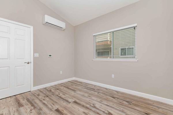 Microwave, Shimmering Swimming Pool, Hardwood Floors 1