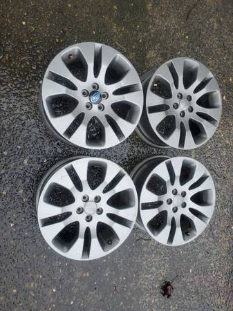 17" 2012-2016 Subaru Impreza Stock wheels Good condition 5x100 1
