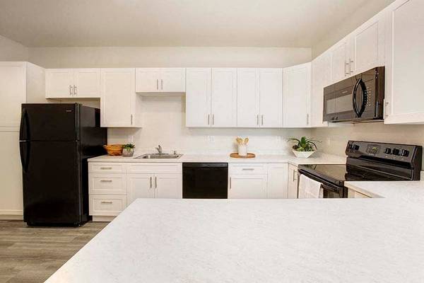 $1,630 / 3br - 1150ft2 - Patio or balcony for every unit, Business Center, 3/BD 2/BA (600 Geiger Grade Road, Reno, NV)63992634757762120
