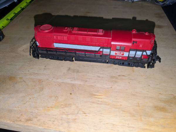 Mehano Alco HO Green Bay Route RS-11 Powered Diesel Locomotive 1