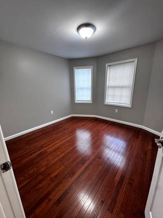 $2,250 / 2br - Sunny First Floor 2 Bedroom Apartment - Franingham, MA! (Framingham)63699507317761124