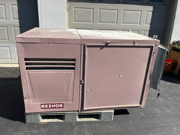Reznor Gas Furnace Model SCE225-6 1