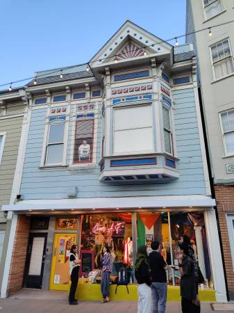 $1,175 / 4br - Great Castro location - One bedroom in 4-bed/1.5-bath flat w/laundry (castro / upper market)63834321026689120