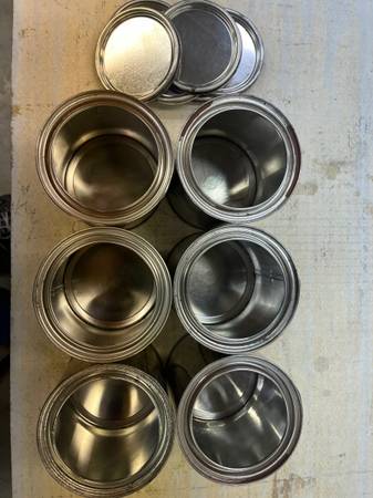 6 empty quart paint cans 1