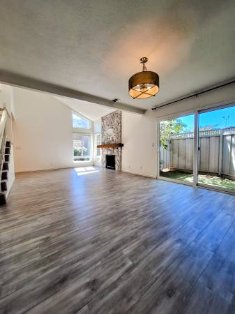 $5,145 / 3br - 1953ft2 - Remodeled 3bd Townhouse w/Attached Garage @ 1857 Los Encantos Ct (los gatos)63940543102083124