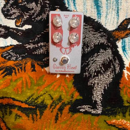 Earthquaker Cloven Hoof Fuzz 1