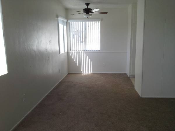 $2,100 / 2br - 740ft2 - Amplio departamento de 2 habitaciones y 1 baño en alquiler, ¡excelente ubicación! (4354 Utah ST North Park San Diego)63865815520515122