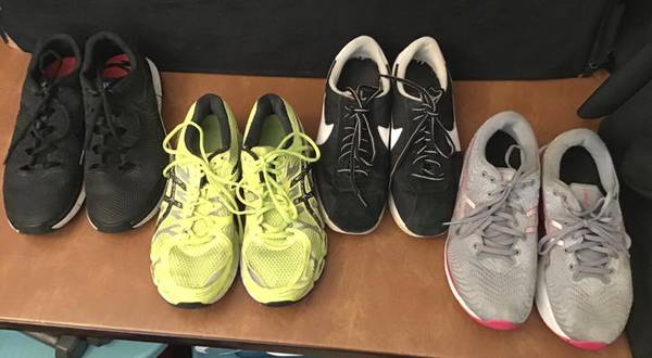 WOMEN'S TENNIS SHOES - Size 10 1