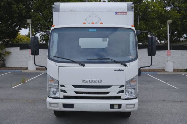 2021 Isuzu NPR 14ft - Photo 2