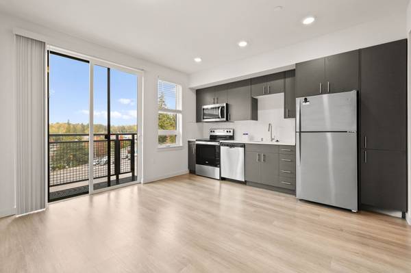 $1,899 / 1br - 518ft2 - A-722 🌞 Light-Filled Apt Just in Time for Fall! (Federal Way, Tacoma, Auburn, Kent, Lakewood, Fife)63852484151297123