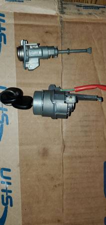 Ignition and door lock for 2010 - 2015 Hyundai Tucson with key 1