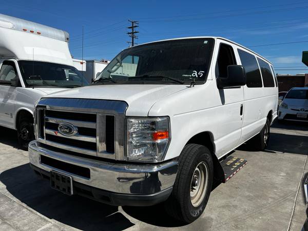 2012 FORD E350 11FT EXTENDED 15 SEATER PASSENGER CREW CARGO VAN CHROME - $10,000 (Gardena)63437091116673122