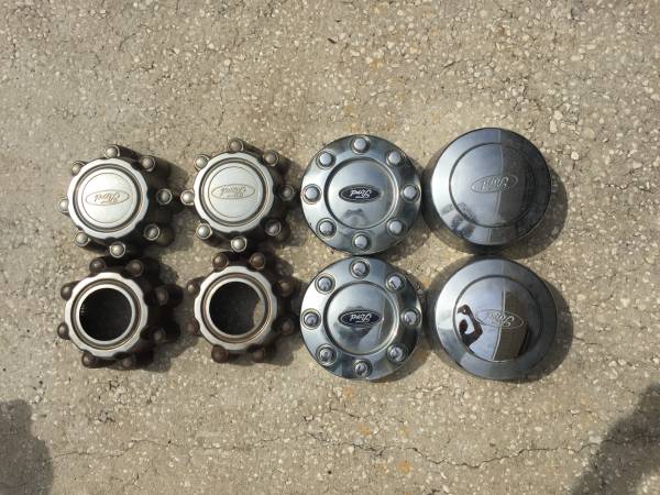 Super-Duty center caps 1