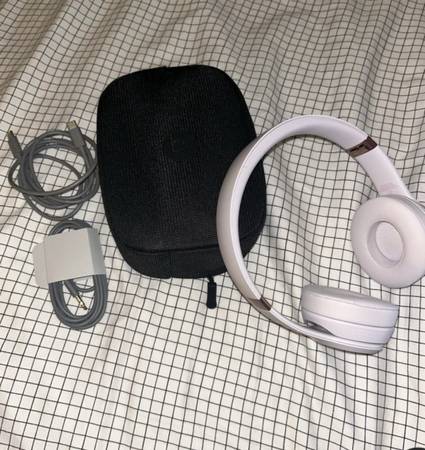 Beat Studio3 Wireless 1