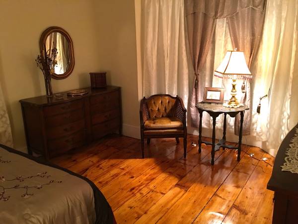 $2,400 / 1br - 800ft2 - 2BR DOWNTWN NBPT, AMUEBLADO, NUEVA COCINA, ESTACIONAMIENTO FUERA DE LA CALLE, AGUA CALIENTE, WIFI (9G5) (NEWBURYPORT, MA)63655220429443122