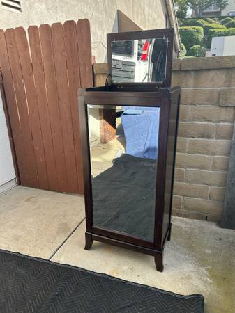 BEAUTIFUL QUALITY LINGERIE JEWELRY CAROUSEL CABINET CAN  DELIVER LOCAL IF NEEDED 1