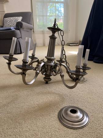 Chandelier 1