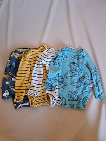 Carter's newborn 4-pack cotton bodysuits 1