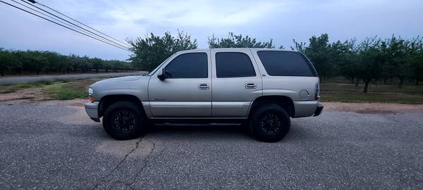 2002 Chevy Tahoe - $4,00063617708281219120