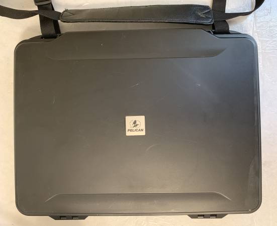 Pelican 1095 HardBack Laptop Computer Carrying Case Briefcase