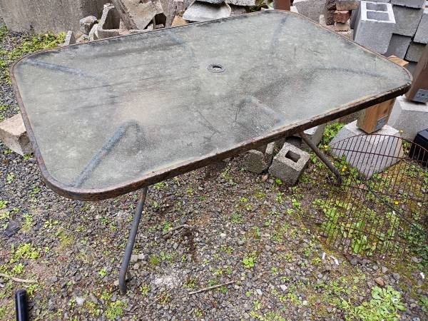 Outdoor dinning table 1