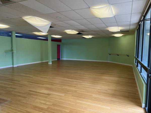 $12,500 / 14975ft2 - 14,975 sf Centro de Fitness Huron Plaza Thornton (Thornton)63771721697923122