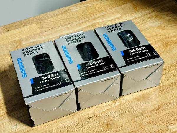 Shimano Dura-Ace BB91-41B Press-Fit Bottom Bracket 1