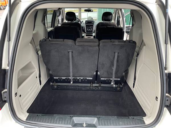 2013 Dodge Grand Caravan SXT - $4,500 (Philomath)63470782757633124