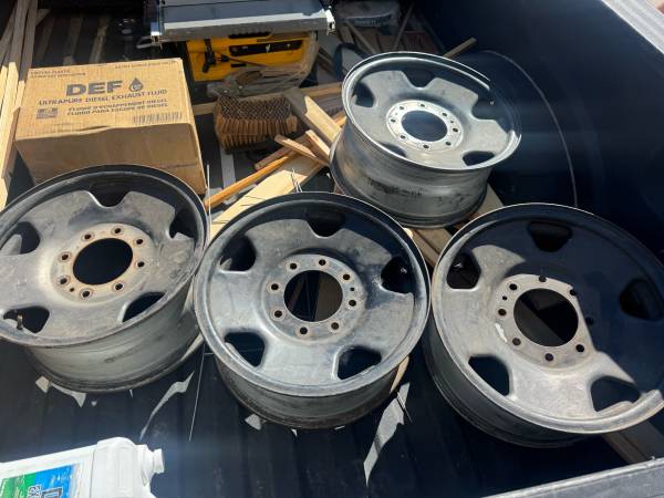 4 used 17” Ford Rims 8 bolt pattern 1