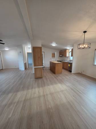 $550,000 / 3br - 1578ft2 - Casa prefabricada en comunidad cerrada para mayores de 55 años. Ubicada en (Wenatchee, Washington)63654904089601121
