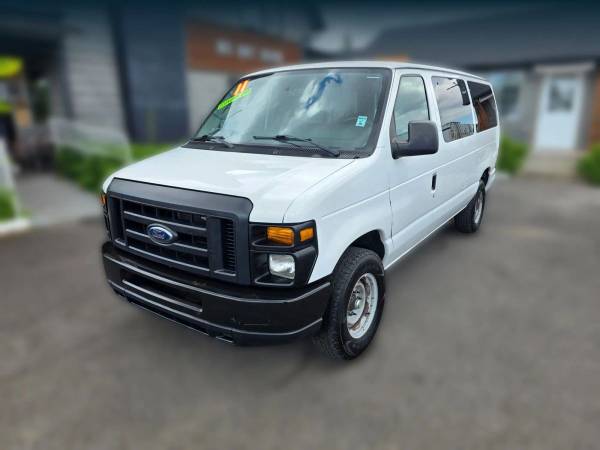 2011 Ford E250 Cargo - Financing Available! Carfax, come see us today. 1