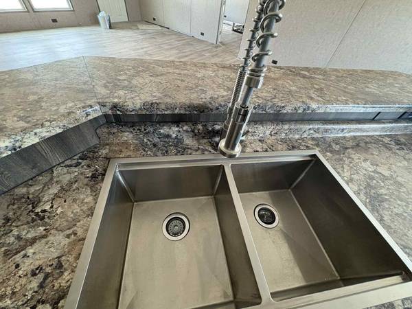 $1,700 / 4br - 3/4 Bedrooms ready to go!! bad credit? NO PROBLEM. (corpus christi)64036540734210122