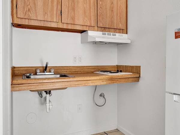 Studio, Siegel Rewards Program, Free Utilities 1