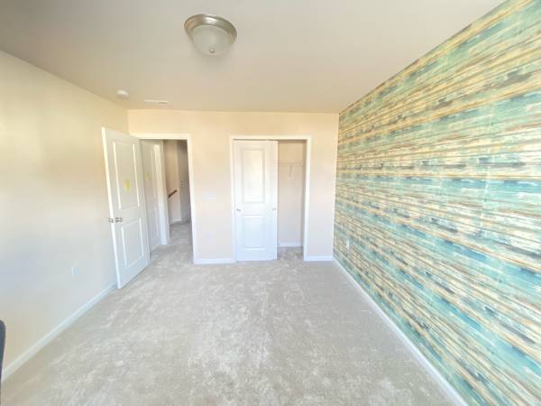 $735 / 3 habitaciones - 120 pies² - Habitación luminosa y espaciosa en una nueva casa adosada cerca de Costco - Suroeste de Raleigh (Raleigh)63383634395777124