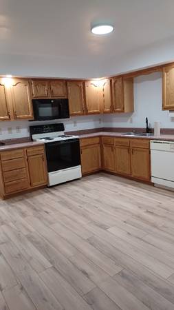 $1220.00 / 2br - 1100ft2 - 1710 Burdick Street63845969735681120