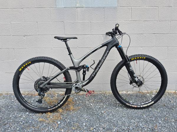 Transition Sentinel XO1 enduro mtb (refurbished) 1