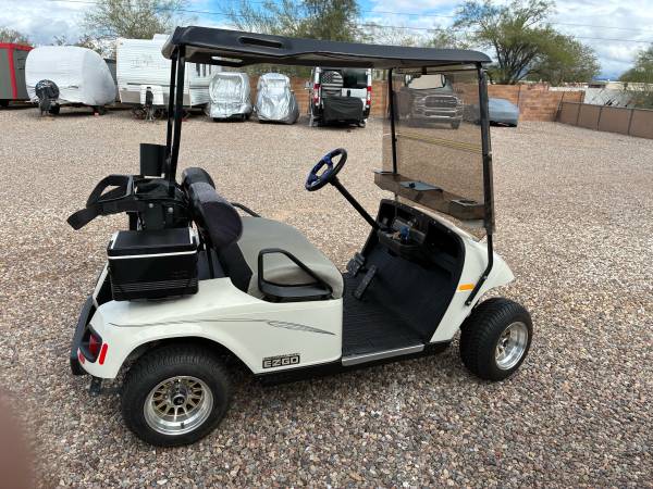 2007 EZGO GOLF CART LITHIUM 1