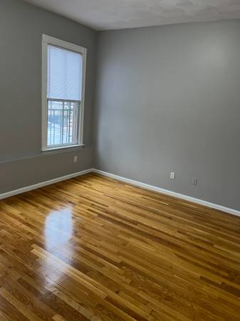 $2,300 / 2br - 295 Dutton St Apt 3A - 2 Dormitorios (Lowell)63856336658307121