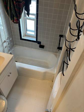 $1,600 1st Floor Studio - Month to Month (St. George)63945494328323121