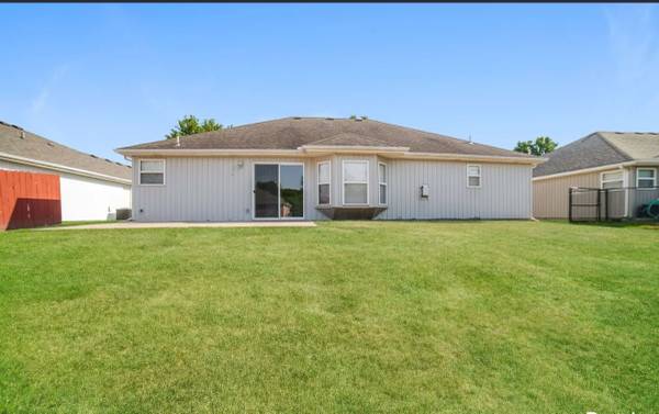 $1,000 / 3br - 1566ft2 - Encantadora casa unifamiliar (Greenwood)63842334368257120
