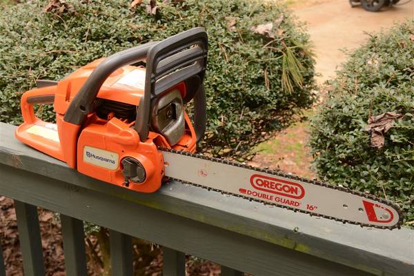 Husqvarna 240 Chainsaw - $220 (Dawsonville)63441254705153120